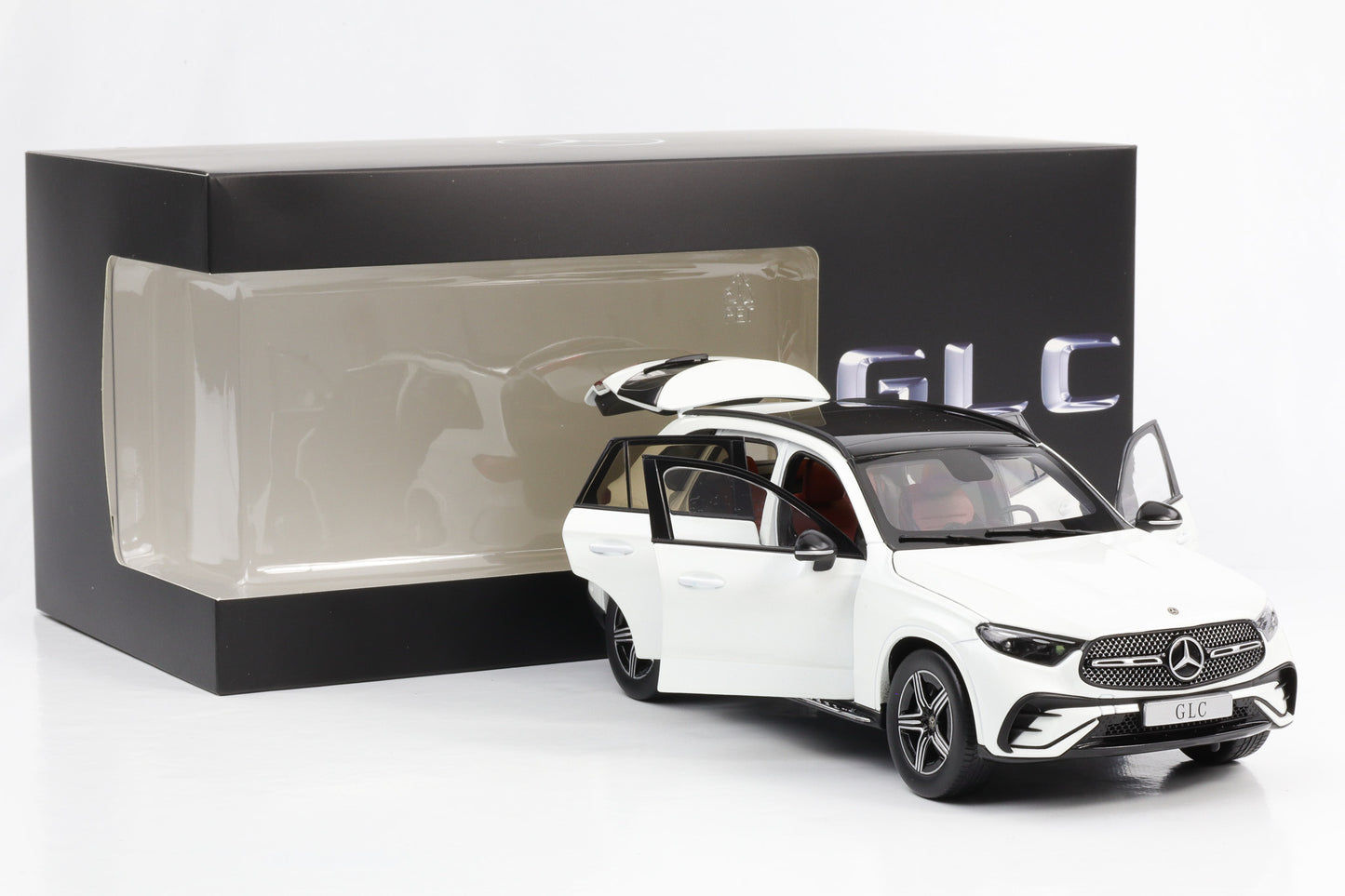 1:18 Mercedes-Benz GLC AMG Line X254 2023 opalithweiß bright iScale Dealer Limited