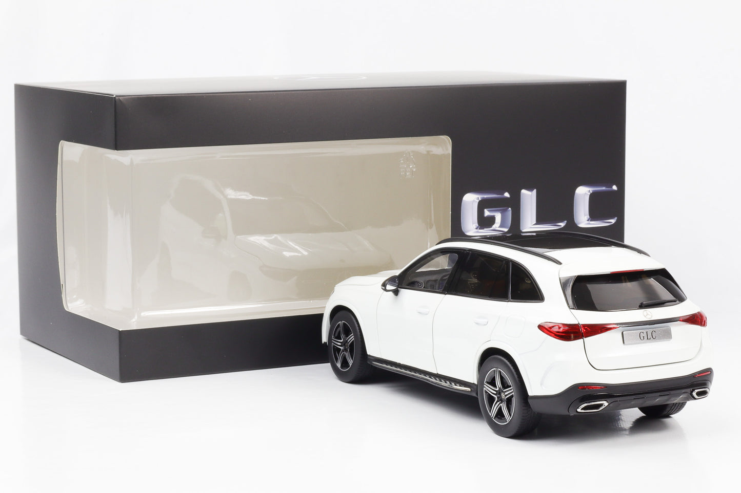 1:18 Mercedes-Benz GLC AMG Line X254 2023 opalithweiß bright iScale Dealer Limited