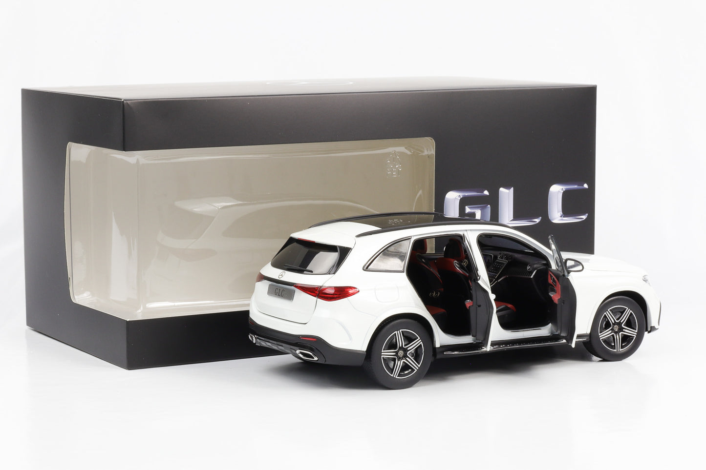 1:18 Mercedes-Benz GLC AMG Line X254 2023 opalithweiß bright iScale Dealer Limited