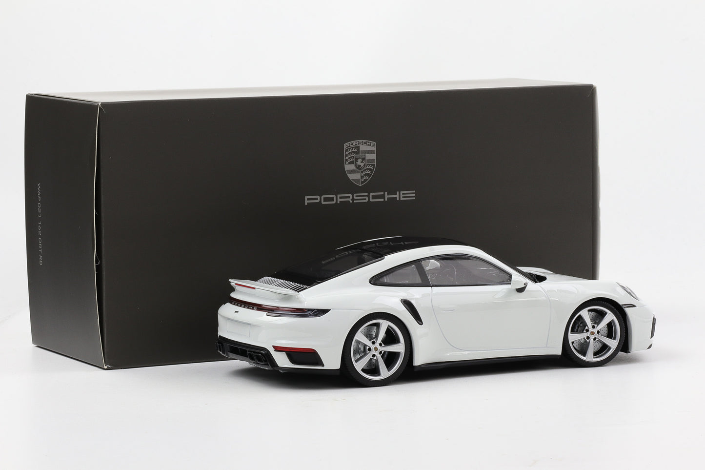 1:18 Minichamps Porsche 911 992 Turbo S Coupe weiss 2024 WAP Dealer