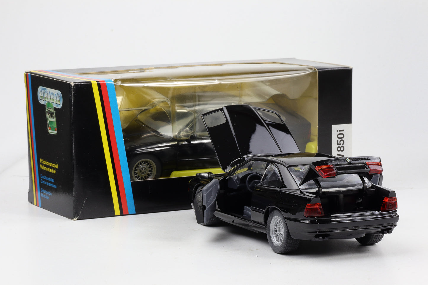 1:24 Schabak BMW 850i E31 1990 Modellauto schwarz No.1630
