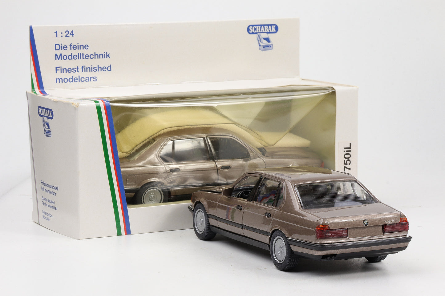 1:24 Schabak BMW 750iL E32 1999 Modellauto light brown metallic No.1620