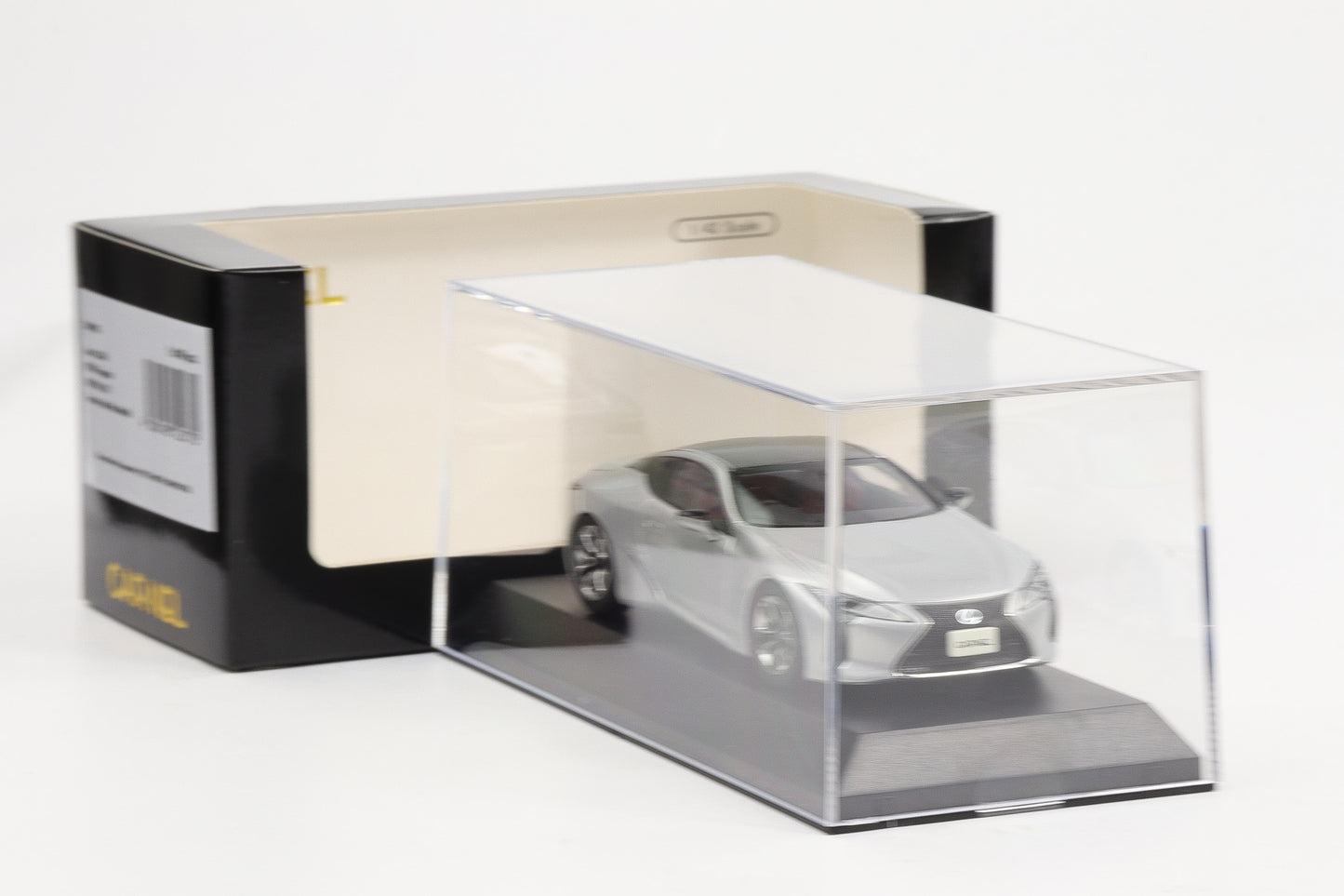 1:43 Carnel by Kyosho Lexus LC500 URZ100 2017 Sonic silber CN431705