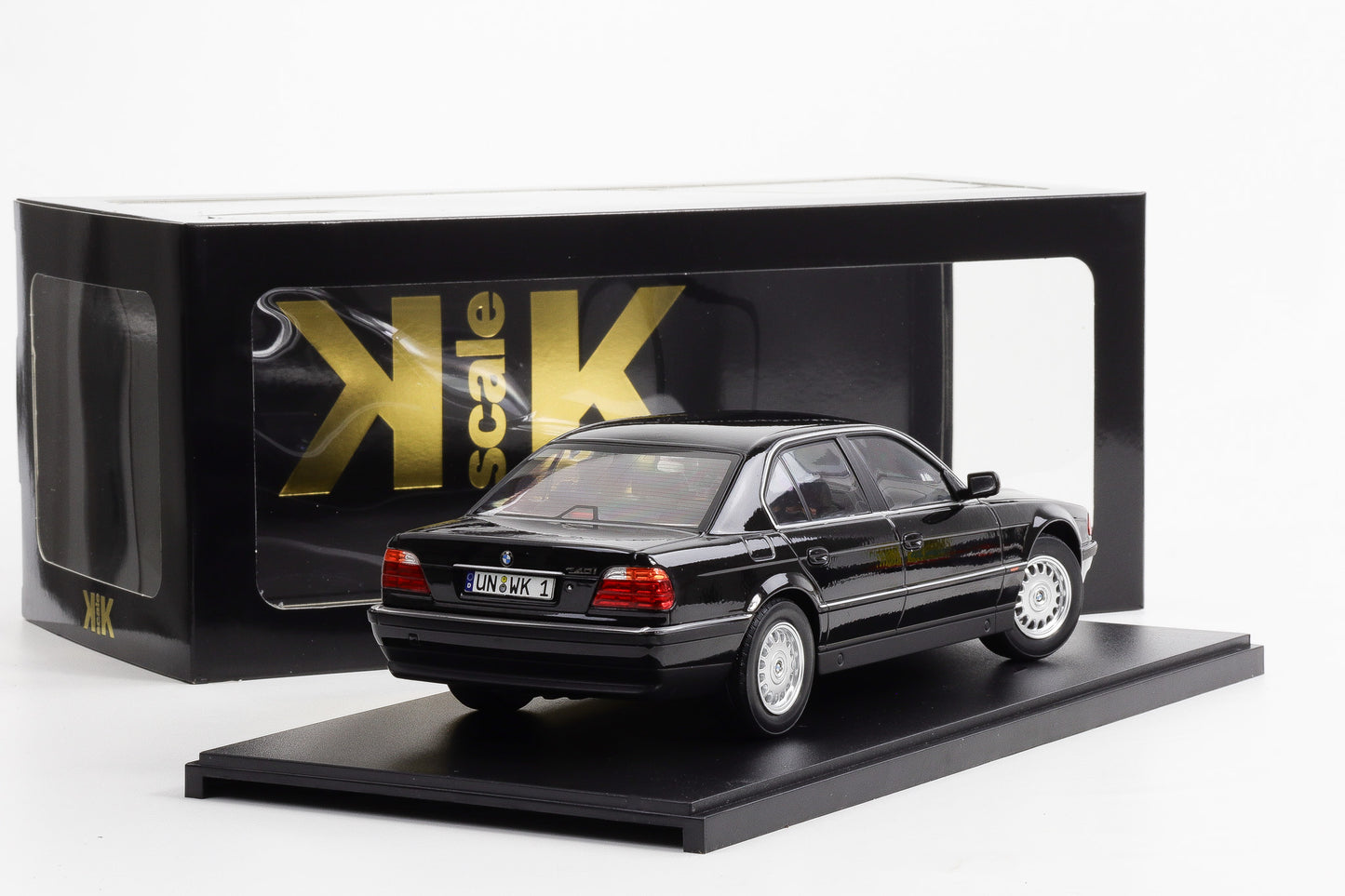 1:18 kk Scale BMW 740i E38 Serie 1 1994 schwarz metallic Moviecar Bang Boom Bang
