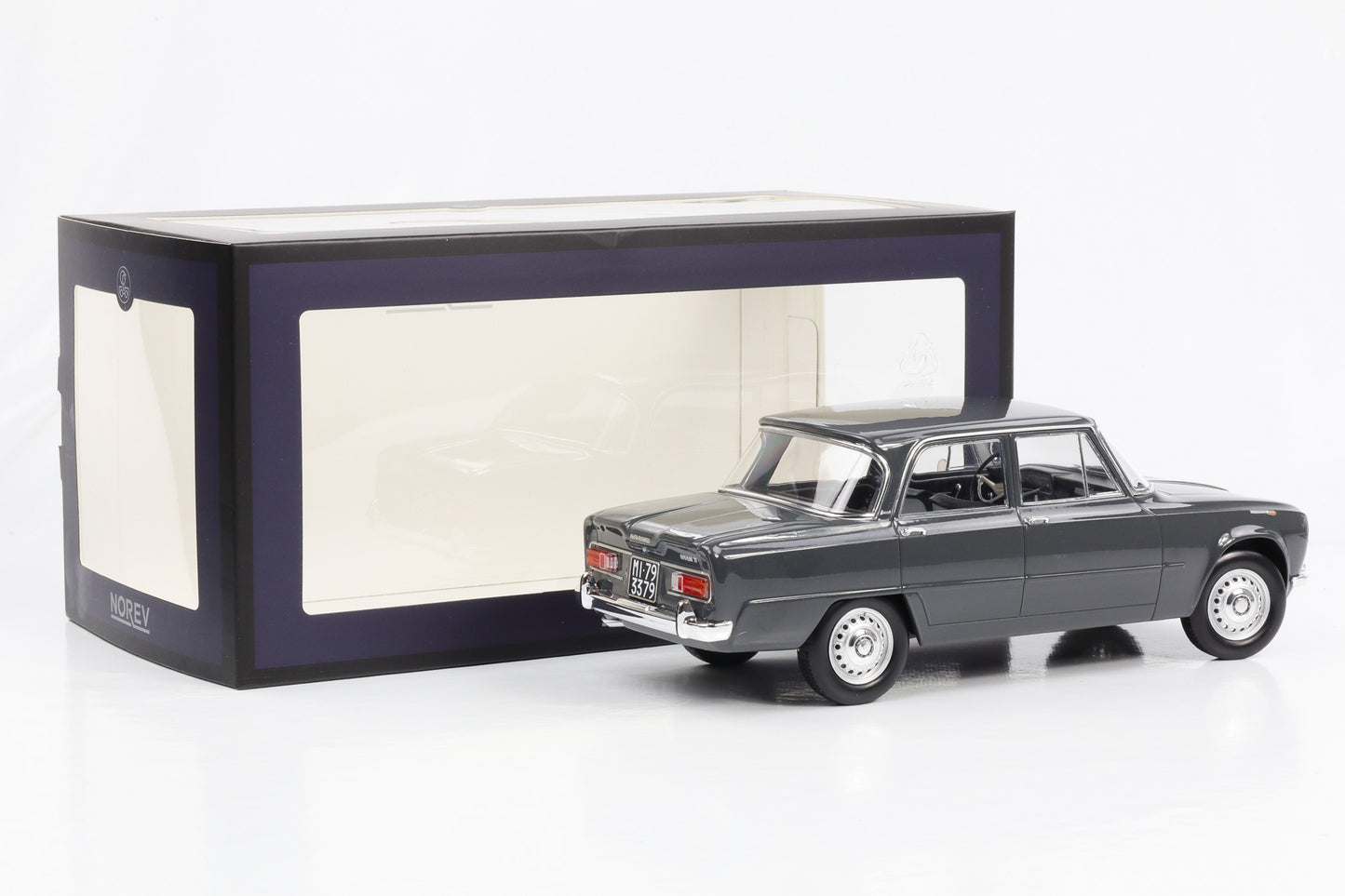 1:18 Alfa Romeo Giulia ti 1964 Grigio Graphite Norev 187973 diecast