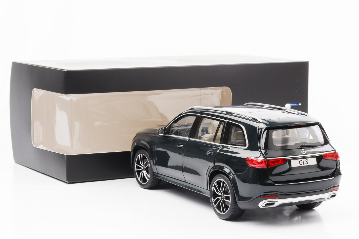 1:18 Mercedes-Benz GLS SUV AMG Line X167 smaragdgrün Paragon DEALER