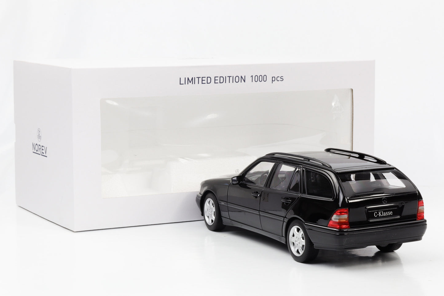 1:18 Mercedes-Benz C200 T-Modell Kombi S202 1997 Obsidianschwarz-metallic Norev limited
