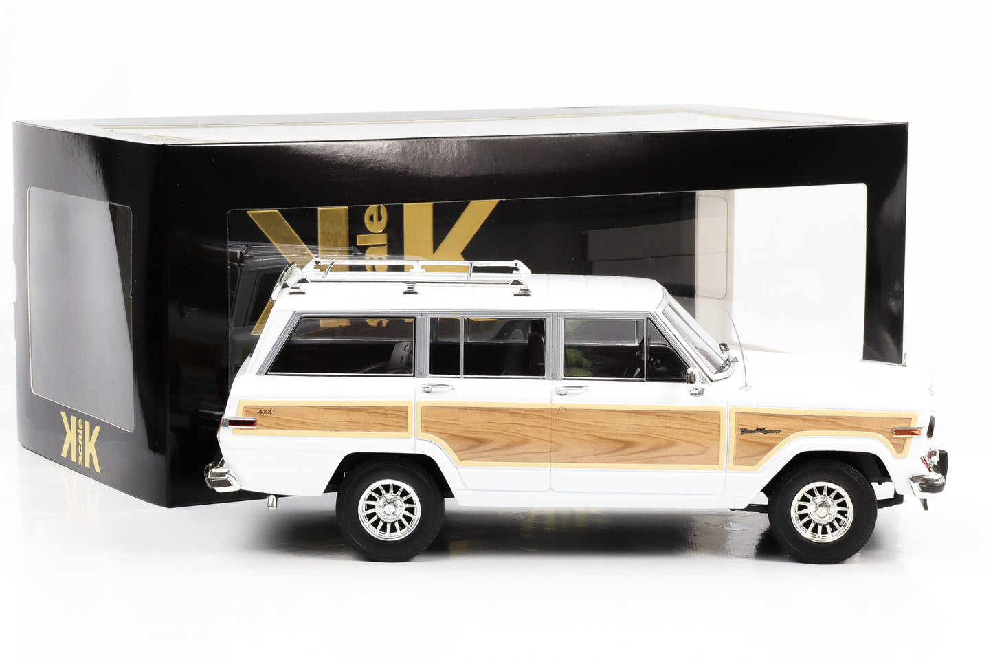 1:18 KK-Scale Jeep Grand Wagoneer 1989 weiß Holzoptik
