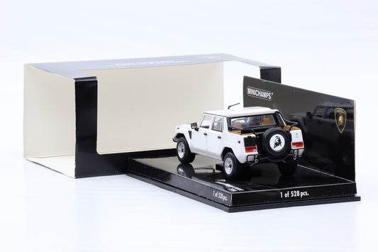 1:43 Minichamps Lamborghini LM002 1984 weiss 436 103375
