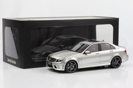 1:18 Mercedes-Benz C63 AMG W204 Iridium silver 2007 GT Spirit GT462
