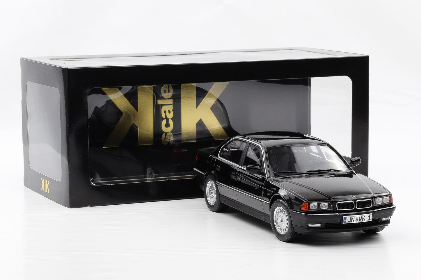 1:18 kk Scale BMW 740i E38 Serie 1 1994 schwarz metallic Diecast + Vitrine