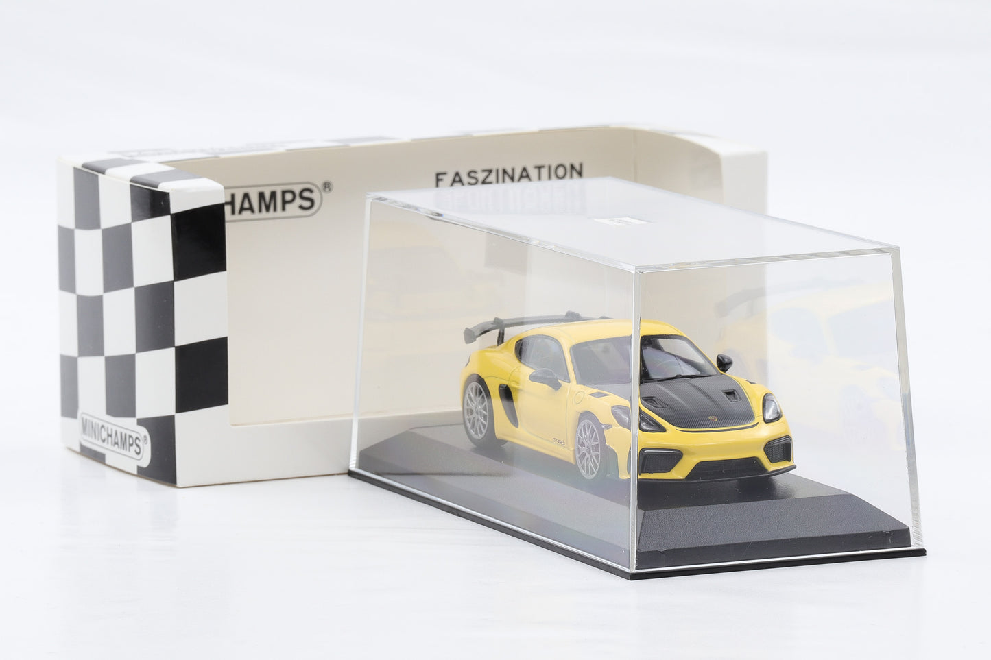 1:43 Minichamps Porsche 718 982 Cayman GT4 RS 2021 gelb limited 200 pcs
