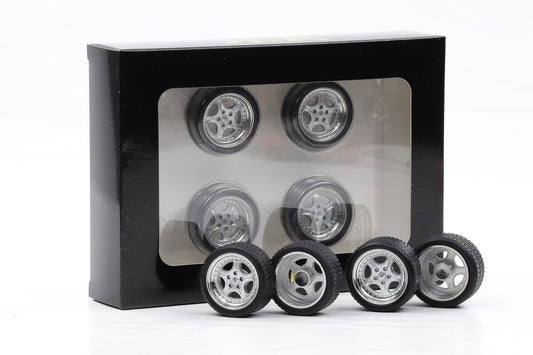 1:18 4 Felgen Set Porsche Speedline polished silber 36 mm mit Reifen KK-Scale