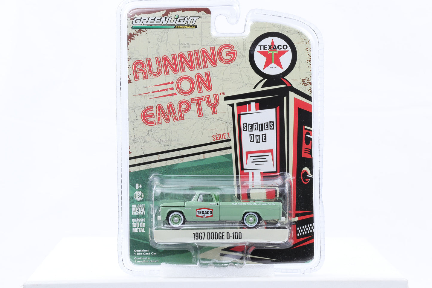 1:64 Greenlight 1967 Dodge D-100 grün Texaco Running on Empty Series