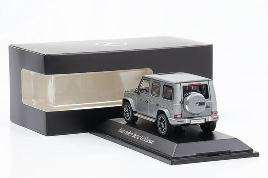 1:43 Norev Mercedes-Benz G-Klasse 500 G500 W463 Platin magno Dealer
