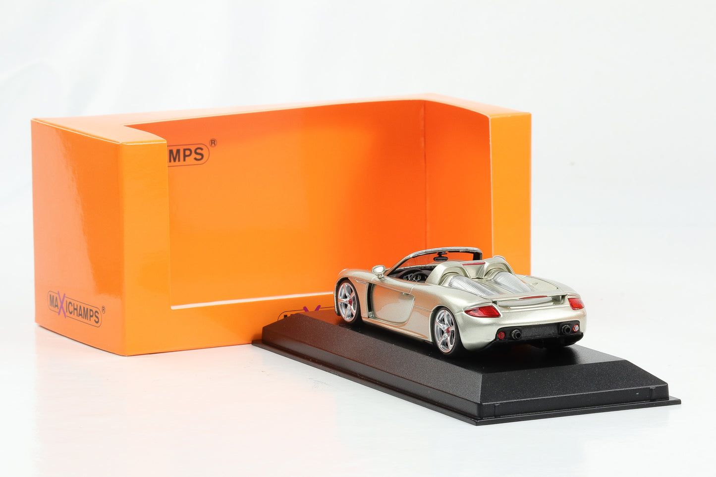 1:43 Minichamps Porsche Carrera GT Cabriolet 2003 silber Maxichamps