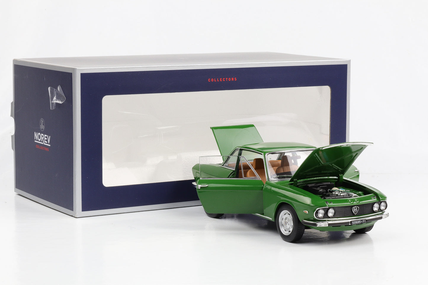 1:18 Norev Lancia Fulvia 3 1975 grün 187983 full opening