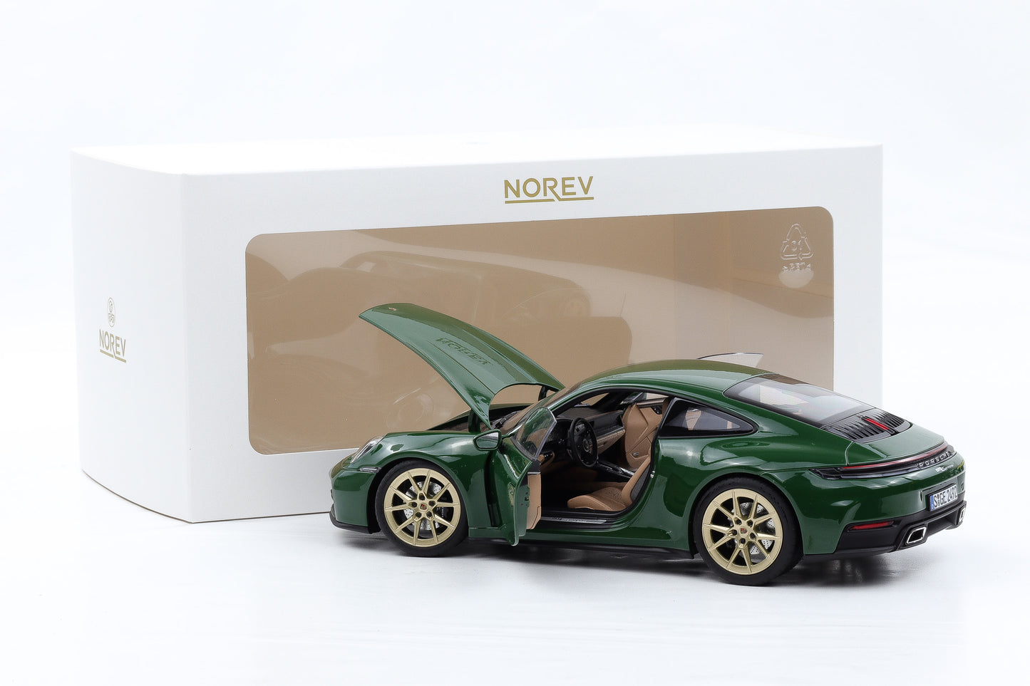 1:18 Norev Porsche 911 992.2 Carrera Coupe 2024 Irish green limited 200 pcs.