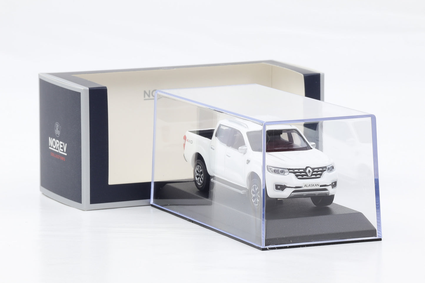 1:43 Norev Renault Alaskan Pickup 2019 weiss 518353