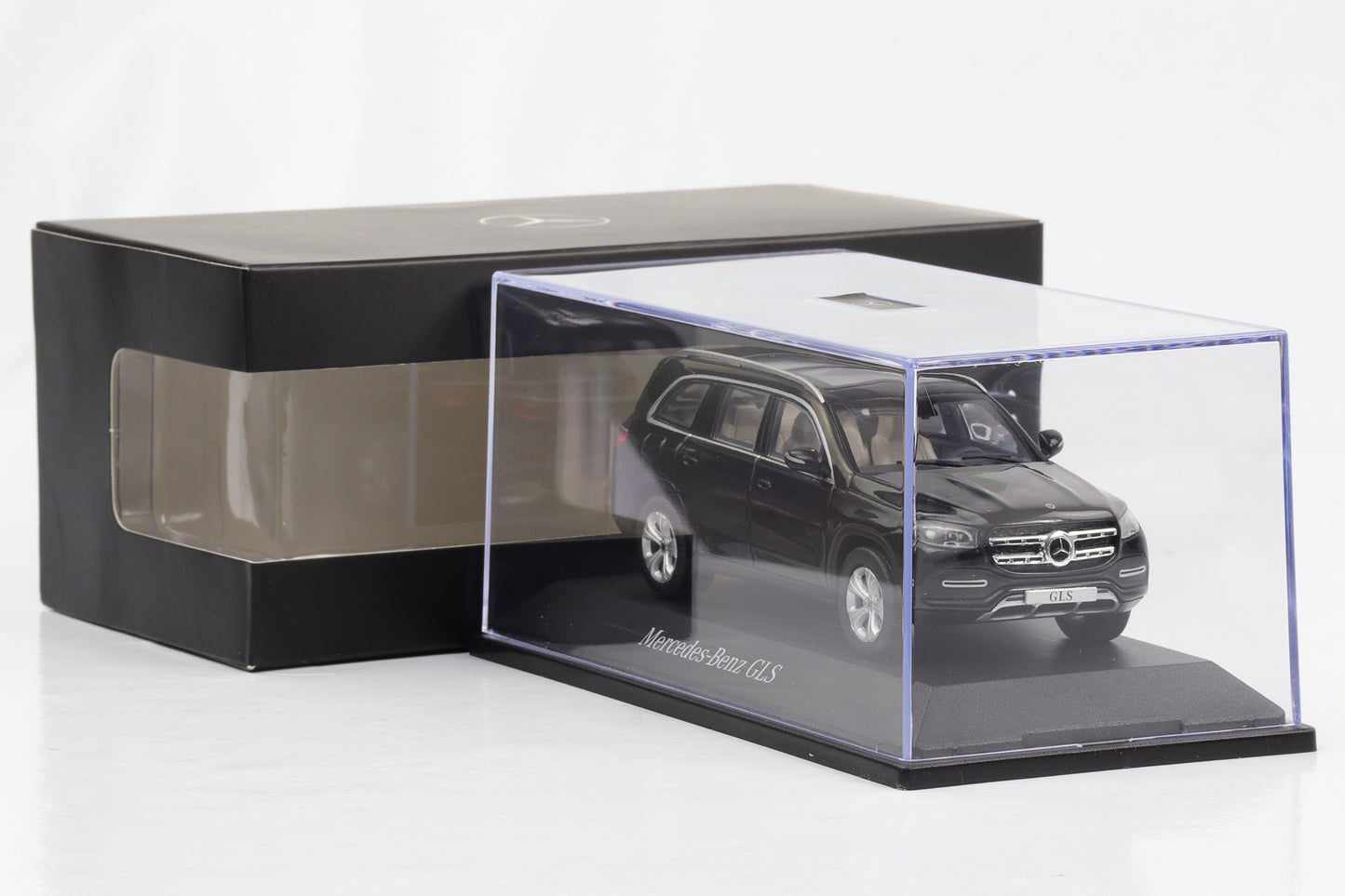 1:43 Z Models Mercedes-Benz GLS X167 2019 obsidianschwarz Dealer