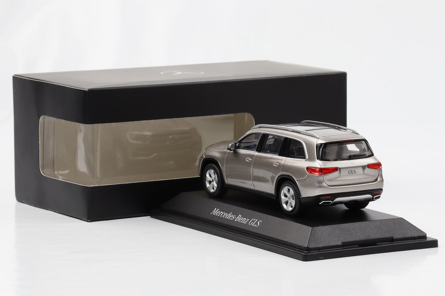 1:43 Z-Models Mercedes-Benz GLS X167 mojave silver 2019 Dealer