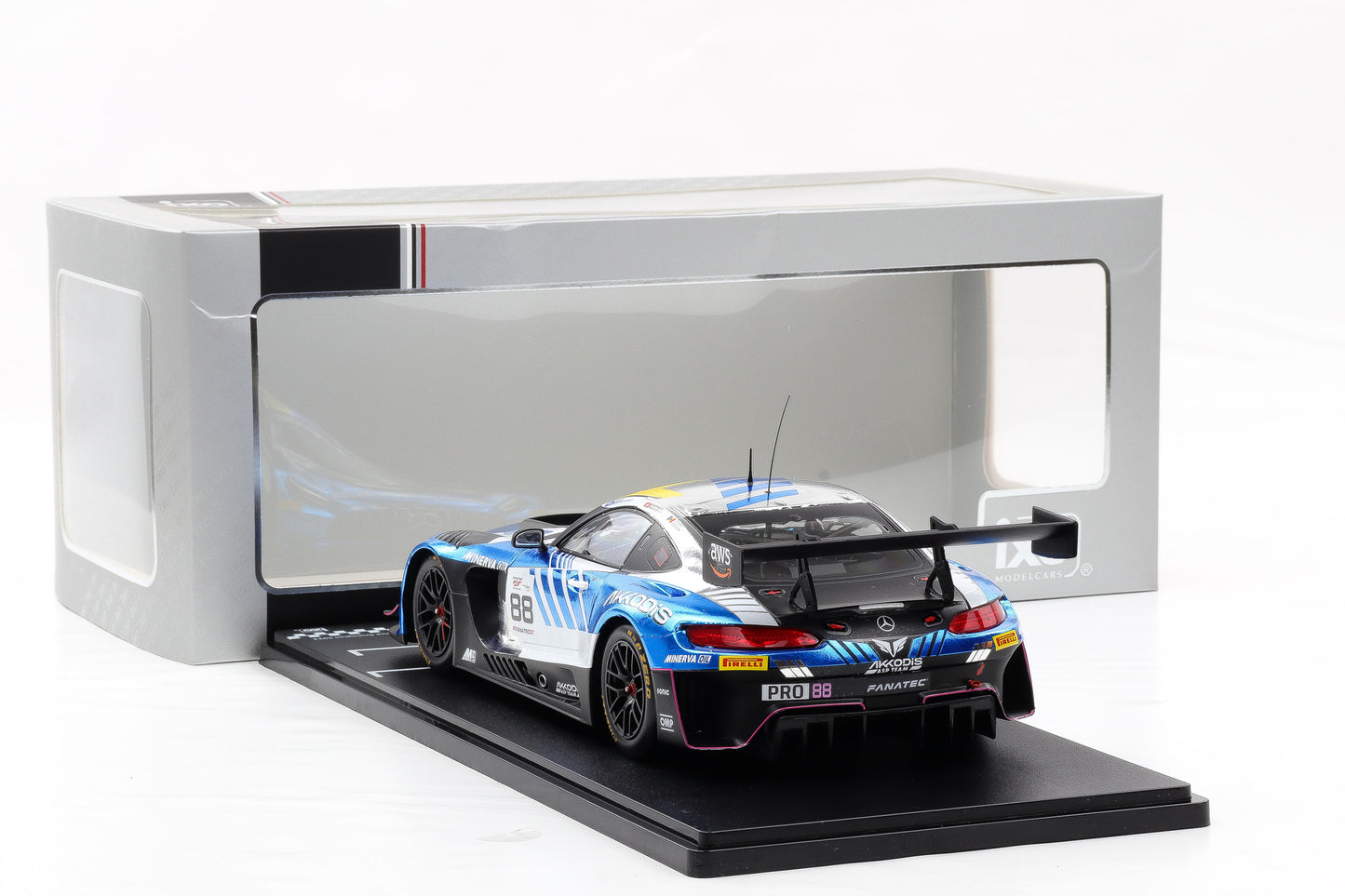 1:18 IXO Mercedes-AMG GT3 Evo #88 GTWC Champion 2023 AMG Team AKKodis ASP