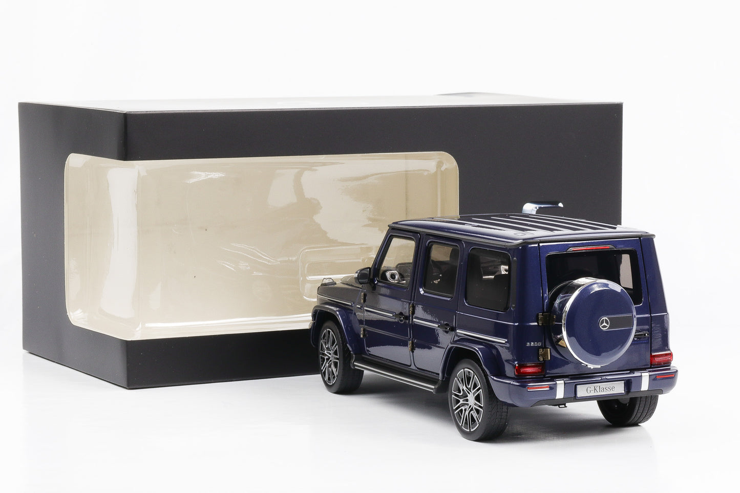 1:18 Norev Mercedes G-Klasse G500 AMG Line W463 sodalite blue 2024 DEALER