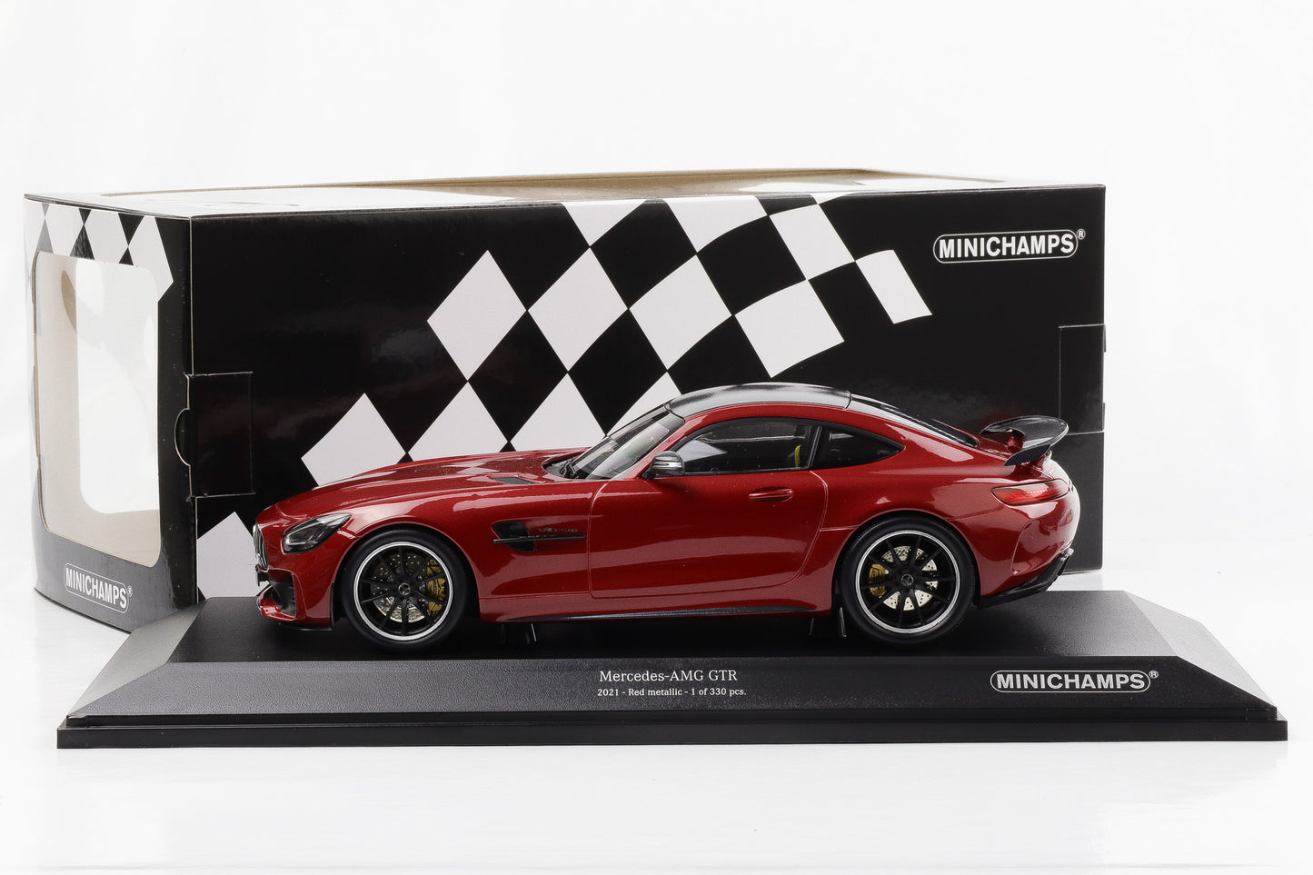 1:18 Minichamps-Benz AMG GT-R Coupe 2021 red metallic limited