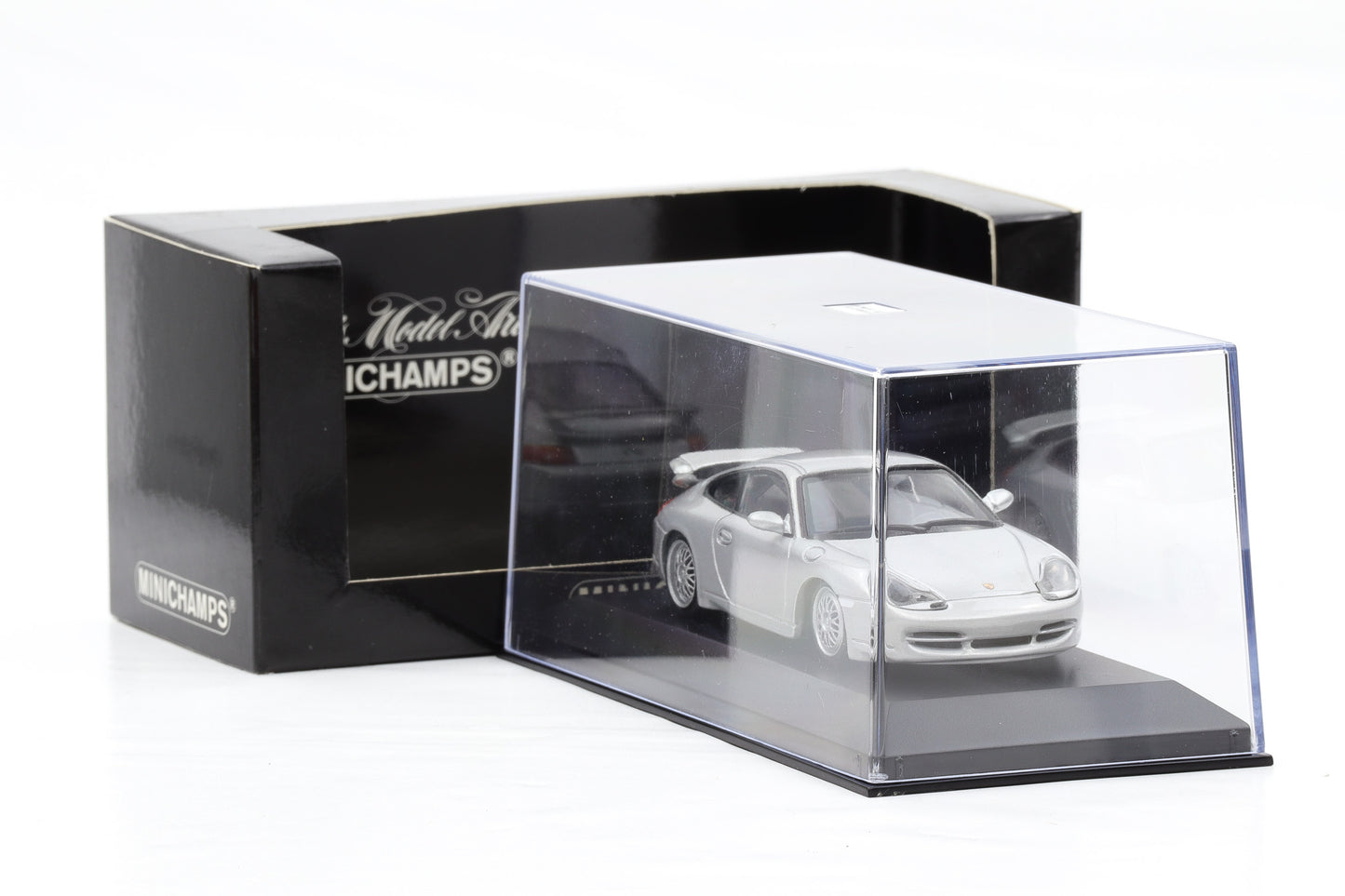 1:43 Minichamps Porsche 911 996 GT3 Street Car silber 1999