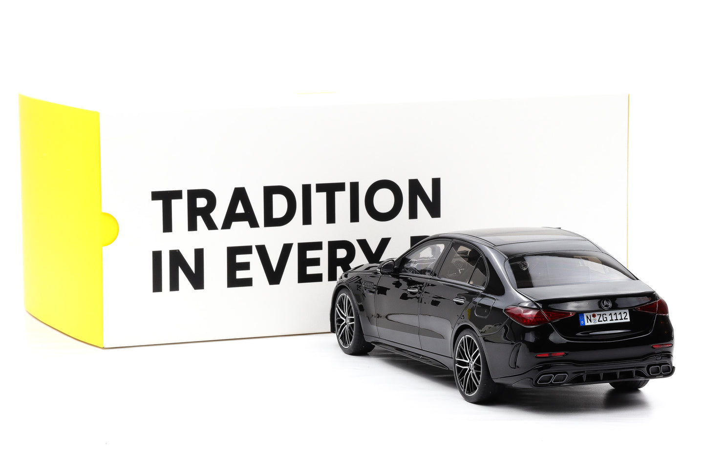 1:18 NZG Mercedes-Benz AMG C63 S E Performance W206 obsidianschwarz