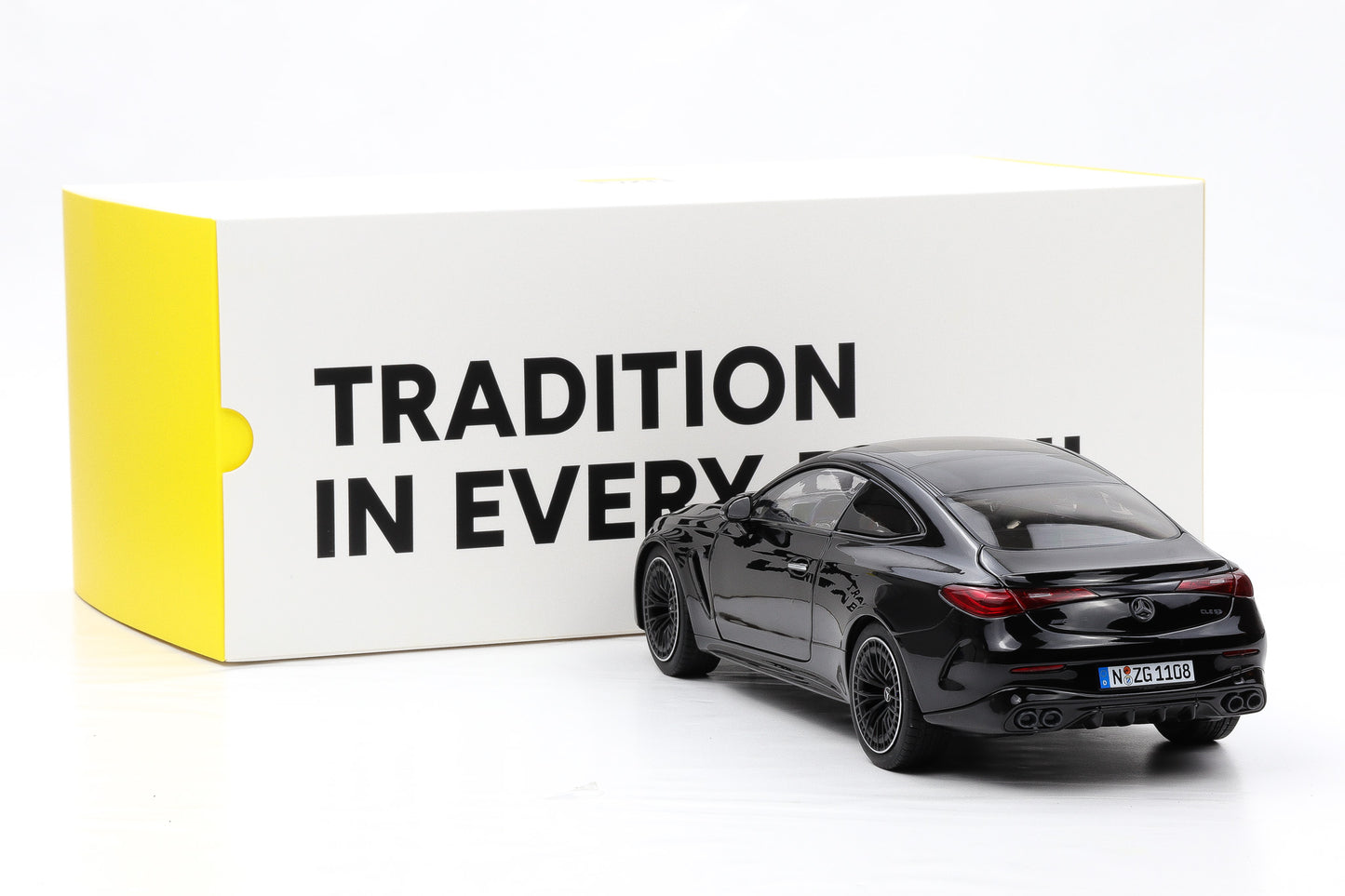 1:18 Mercedes-Benz AMG CLE 53 4Matic+ C236 obsidian black 2024 NZG