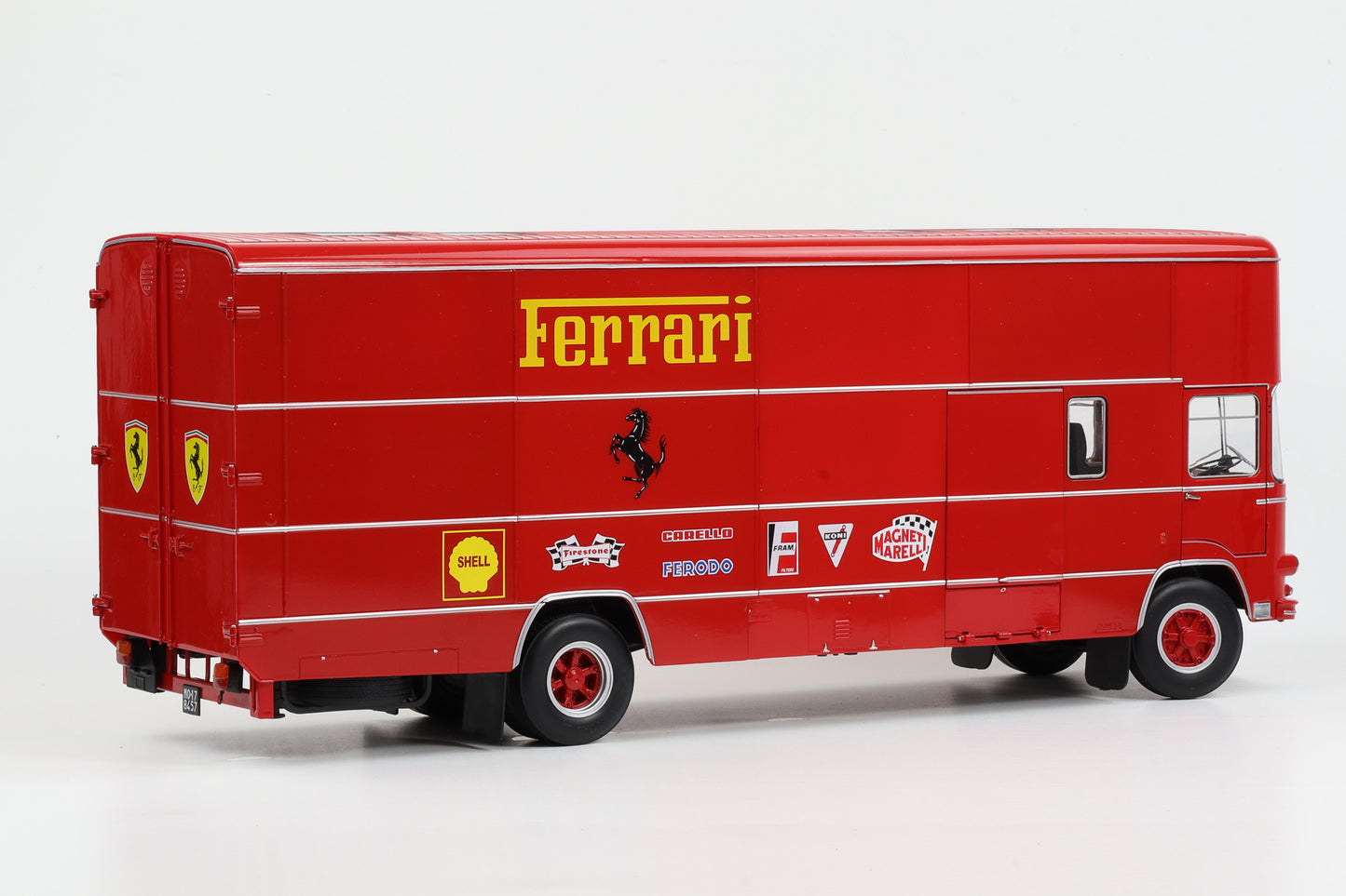1:18 CMR OM Fiat 150 Rolfo F1 Scuderia Ferrari 70er Jahre Renntransporter Formel 1