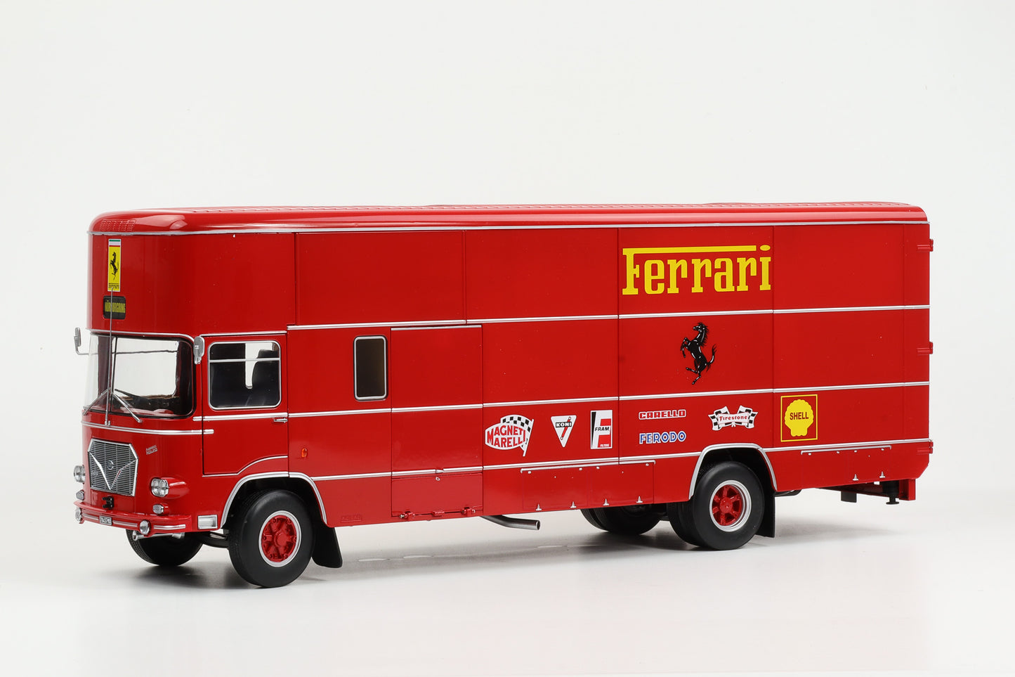 1:18 CMR OM Fiat 150 Rolfo F1 Scuderia Ferrari 70er Jahre Renntransporter Formel 1