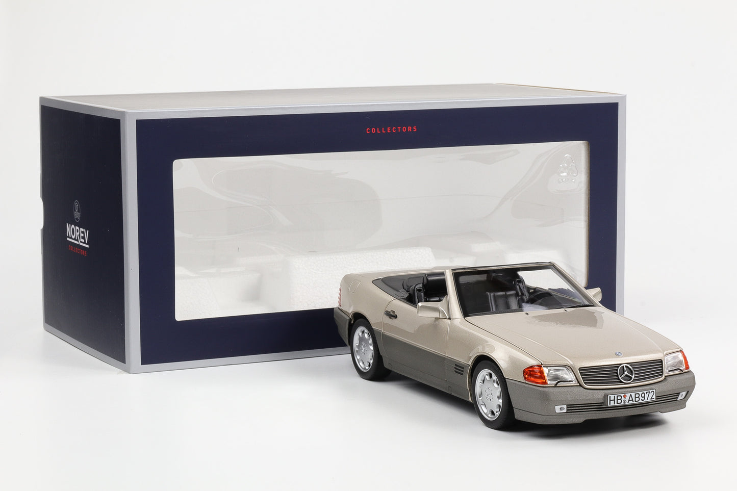 1:18 Mercedes-Benz 500 SL Roadster Softtop R129 1989 Rauchsilber 1:18 Norev