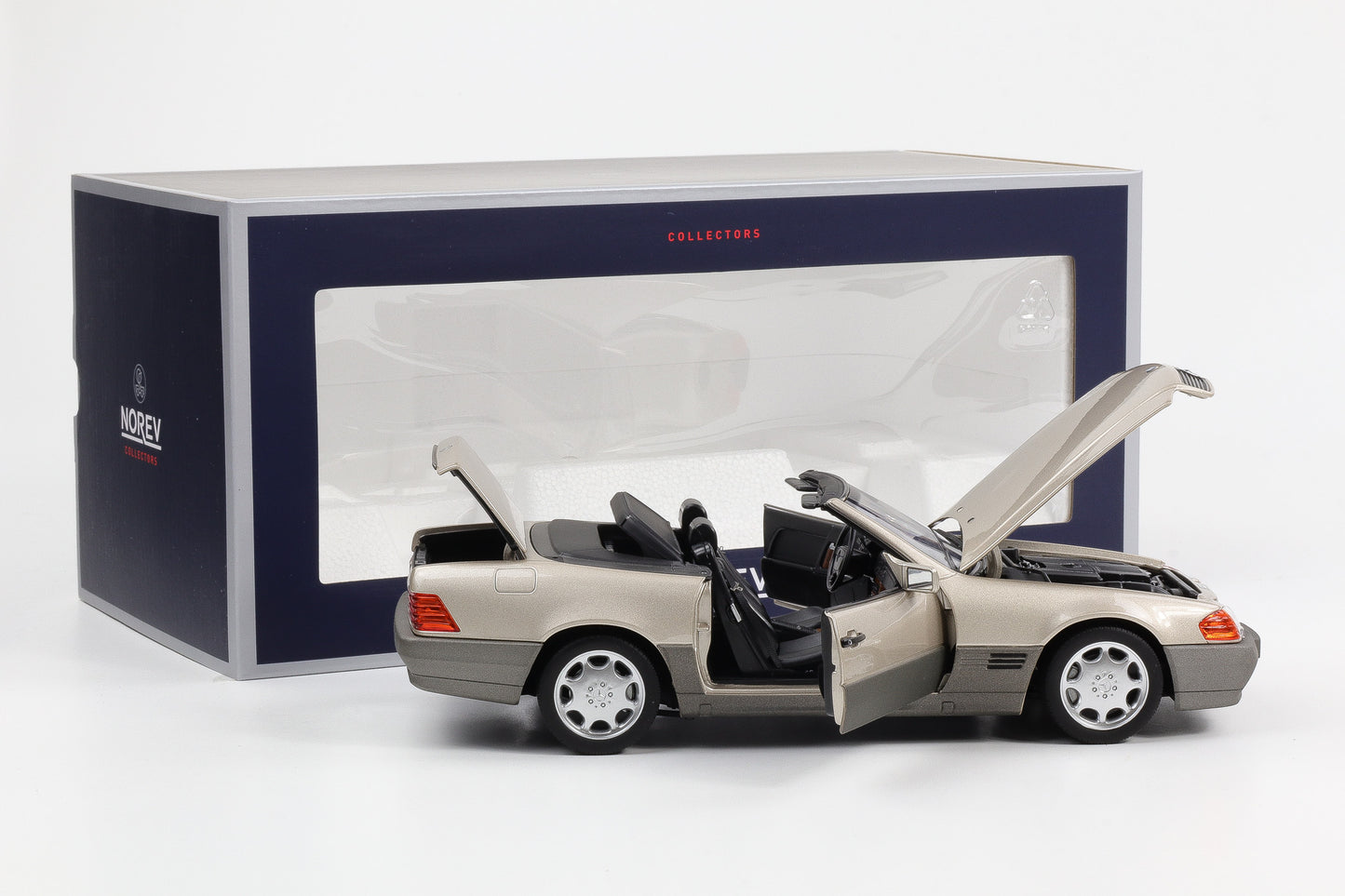 1:18 Mercedes-Benz 500 SL Roadster Softtop R129 1989 Rauchsilber 1:18 Norev