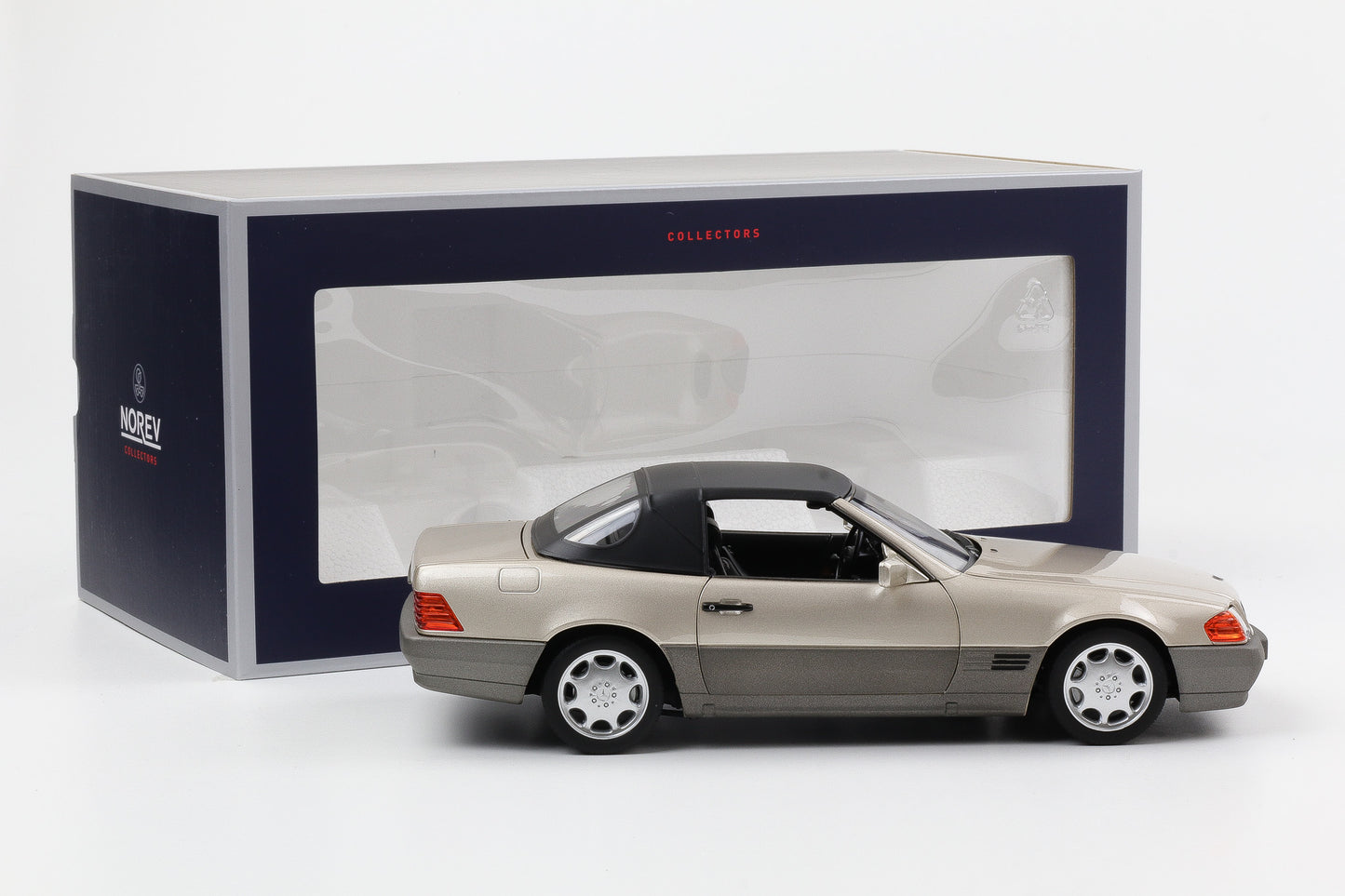 1:18 Mercedes-Benz 500 SL Roadster Softtop R129 1989 Rauchsilber 1:18 Norev