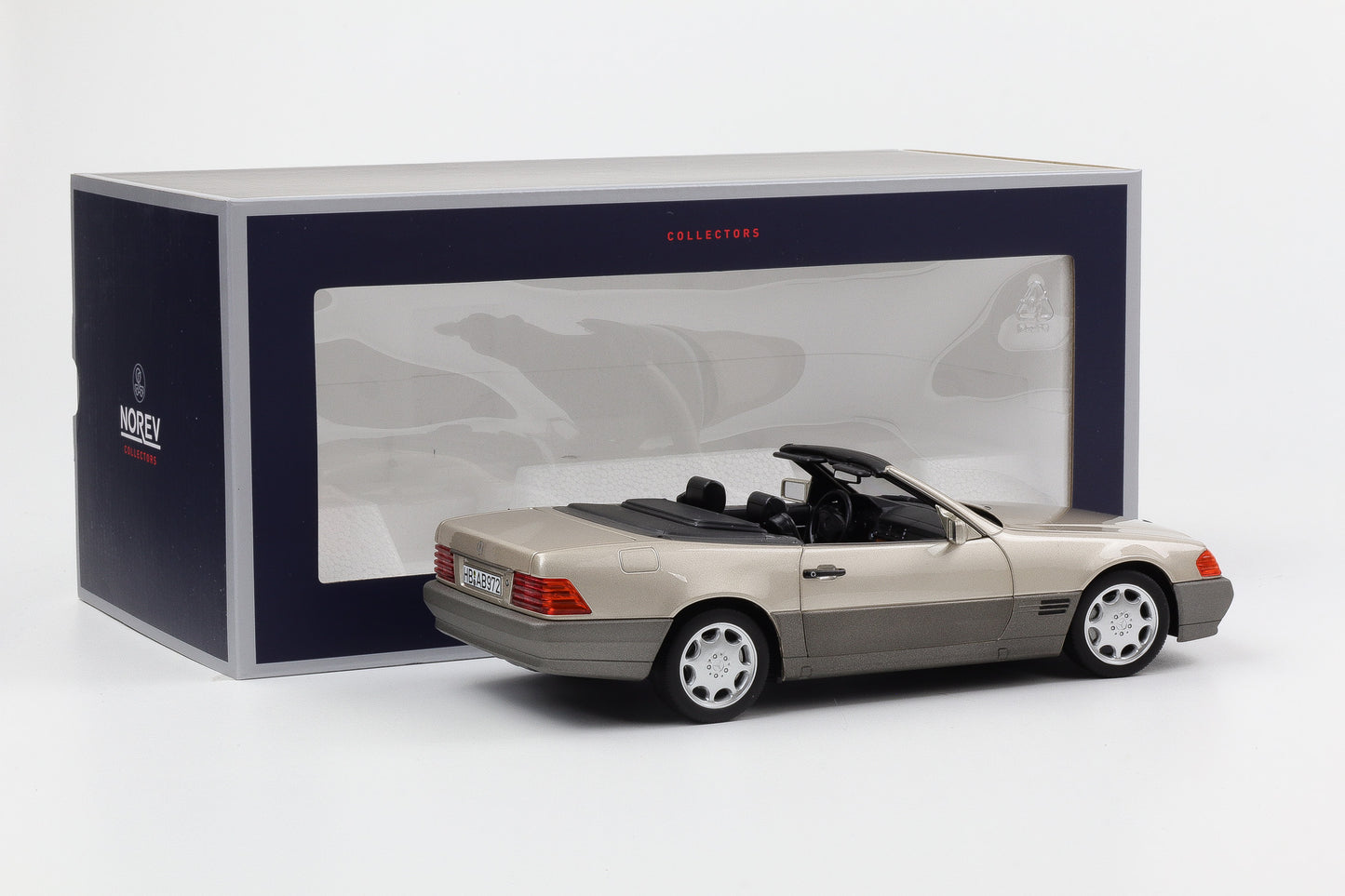 1:18 Mercedes-Benz 500 SL Roadster Softtop R129 1989 Rauchsilber 1:18 Norev