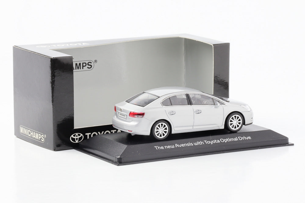 1:43 Toyota Avensis Limousine III 2009 T27 silver diecast dealer Minichamps