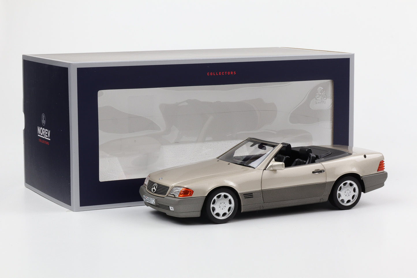 1:18 Mercedes-Benz 500 SL Roadster Softtop R129 1989 Rauchsilber 1:18 Norev