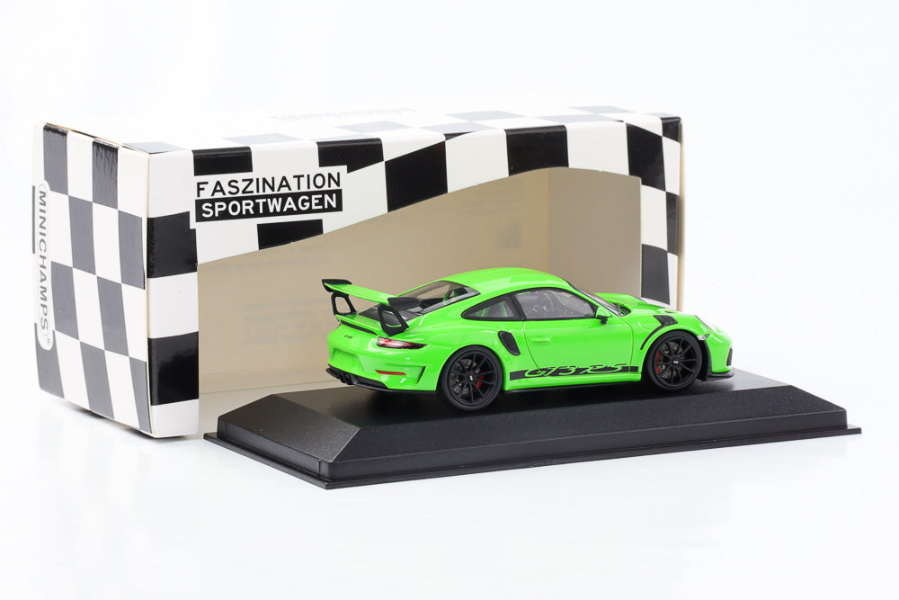 1:43 Porsche 911 GT3 RS 991.2 lizard green lettering black rims Minichamps