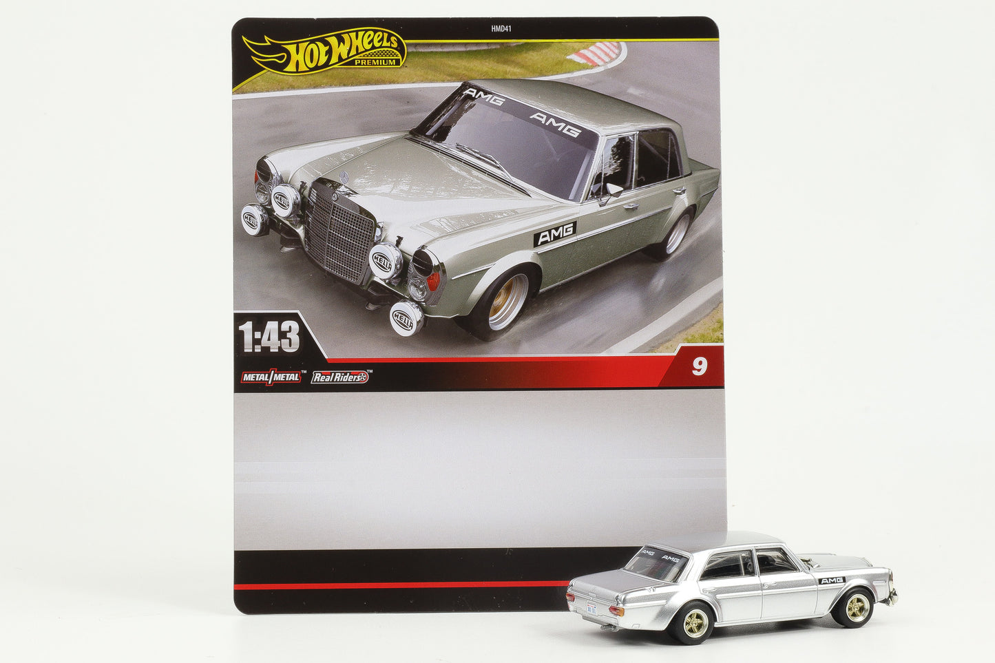 1:43 Hot Wheels Premium 2024 Real Riders Mercedes 300 SEL 6.8 AMG silver