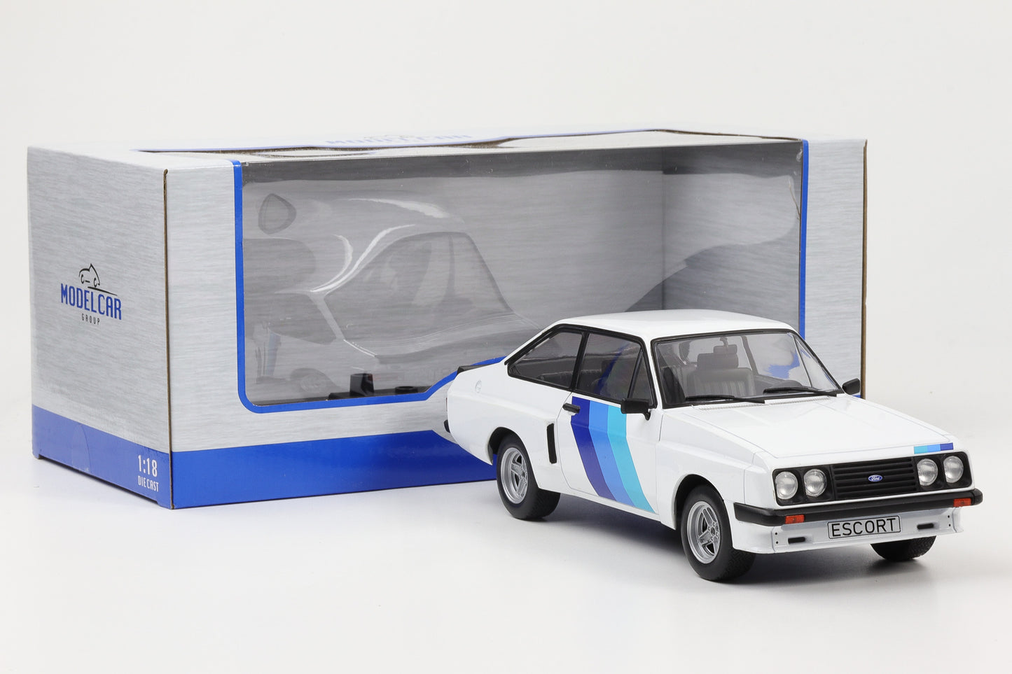 1:18 MCG Ford Escort MK II RS 2000 X-pack weiß blaue Streifen MCG18351