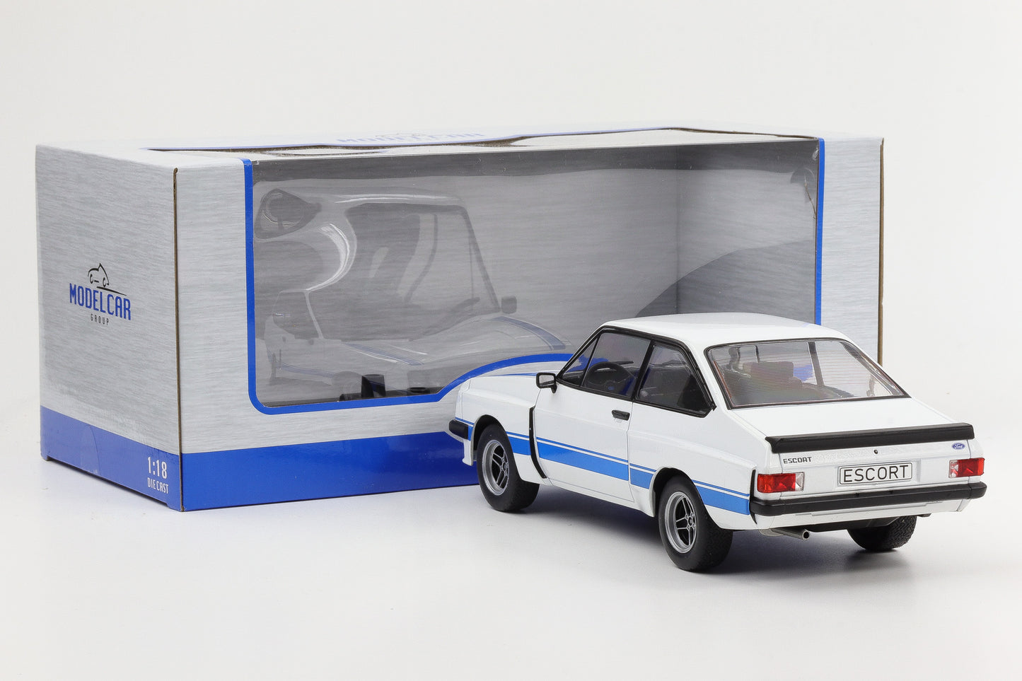1:18 MCG Ford Escort MK II RS 2000 X-pack weiß mit Streifen Dekor MCG18350