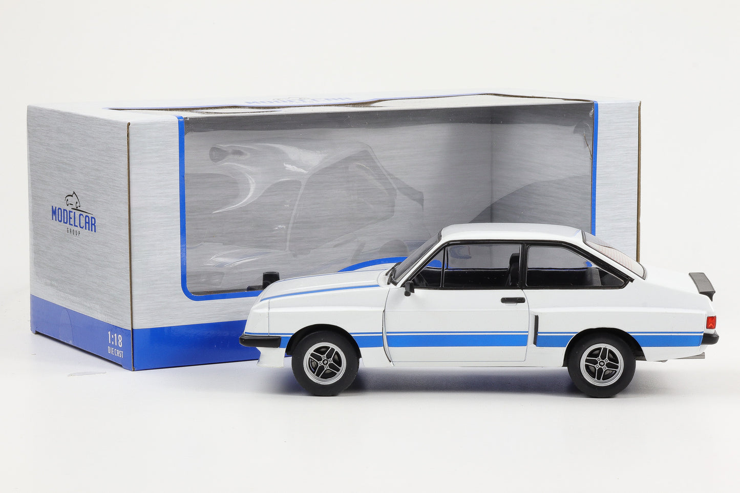 1:18 MCG Ford Escort MK II RS 2000 X-pack weiß mit Streifen Dekor MCG18350