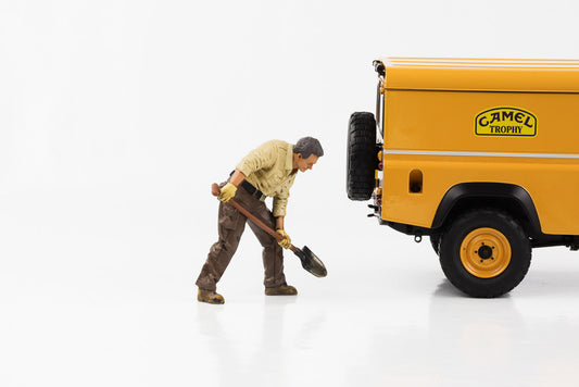 1:18 Figur Crew 4x4 Offroad Camel Trophy Mechaniker mit Schaufel American Diorama 4