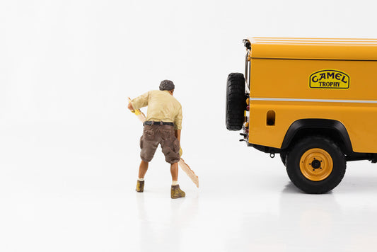 1:18 Figur Crew 4x4 Offroad Camel Trophy Mechaniker mit Fahrblech American Diorama 8