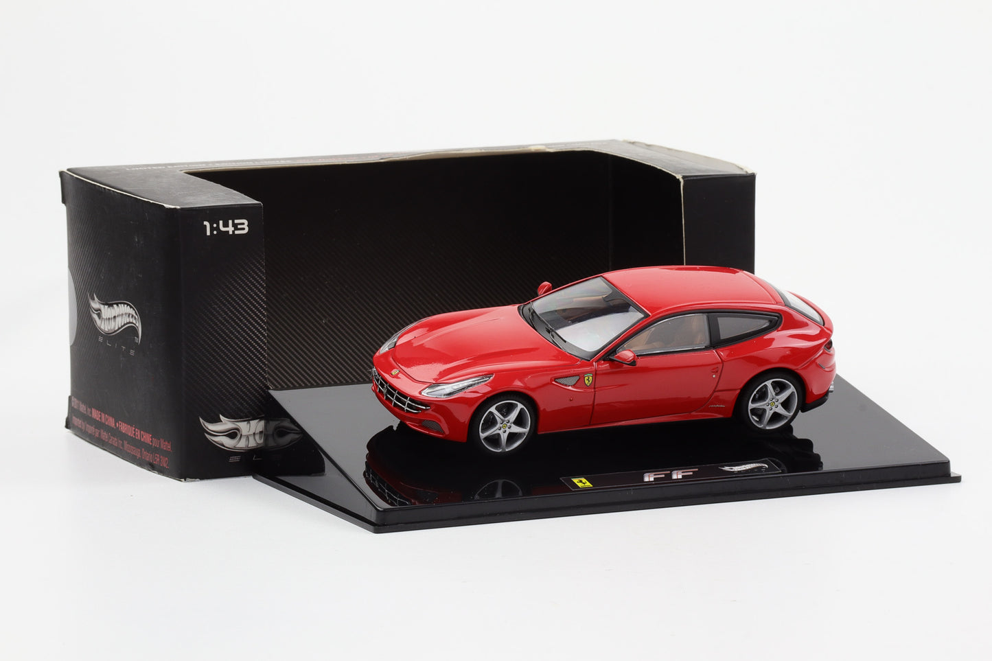 1:43 Hot Wheels Elite Ferrari FF 2010 rot W1187