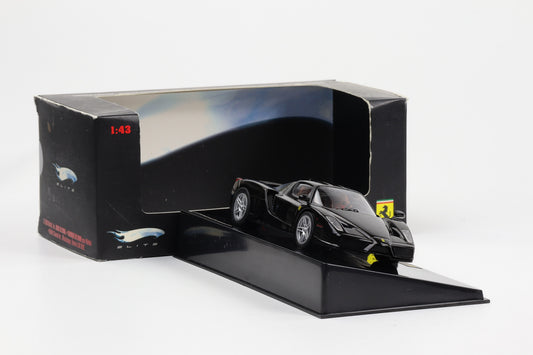 1:43 Hot Wheels Elite Ferrari "Enzo Ferrari" schwarz P9936