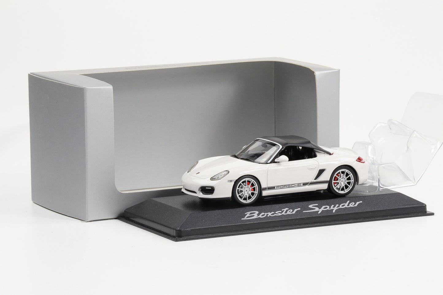 1:43 Porsche Spyder II incl. Verdeck 2010 Carraraweiß Minichamps WAP Dealer