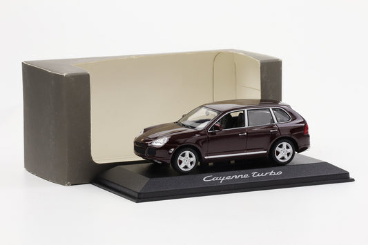 1:43 Porsche Cayenne Turbo 2002 aubergine rot metallic Minichamps WAP